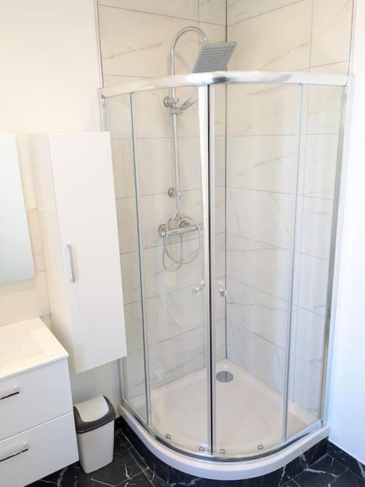 Grande Maison Renovee A 7 Min Du Metro Romainville Extérieur photo